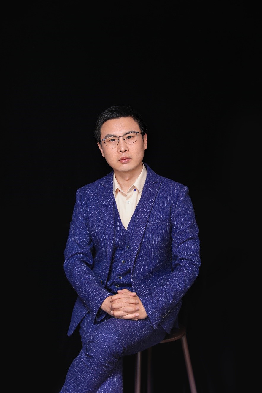 九州官方网站科技加强课后服务之“翼”，赵闯先生履新九州官方网站330